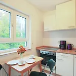 Apartment an der Uni mit Tiefgarage und Loggia